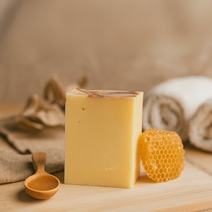 Savon bio cire d'abeille & miel
