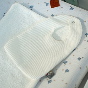 Bavoir coton nid d'abeille écru dès la