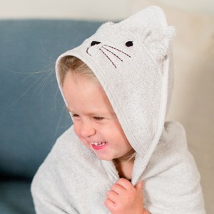 Cape de bain chat gris