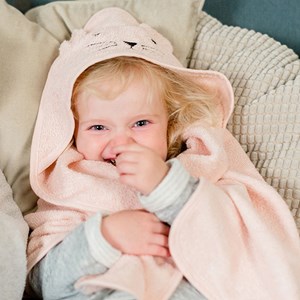 Cape de bain chat rose pâle