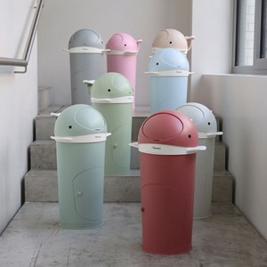 Poubelle à couches baleine rose pâle