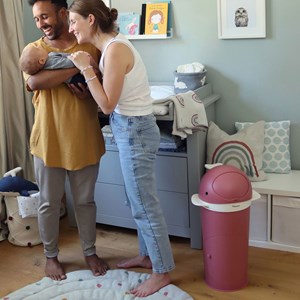 Poubelle à couches baleine rose foncé