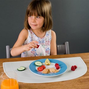 Set de table arc-en-ciel gris clair