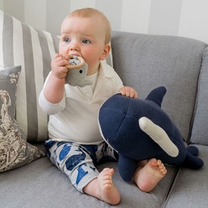 Hochet crocheté anneau en bois mouton