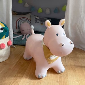 Animal sauteur gonflable hippo