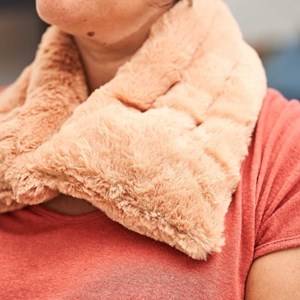 Bouillotte tour de cou caramel