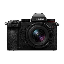 Panasonic lumix s5d + objectif 18-40mm