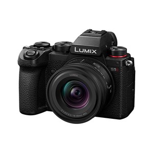 Panasonic lumix s5d + objectif 18-40mm