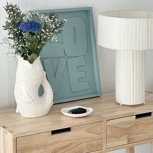 Pichet ou vase poisson blanc cassé