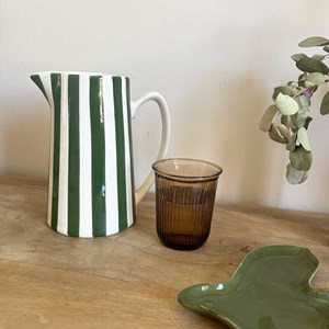 Pichet, carafe ou vase à rayures vertes