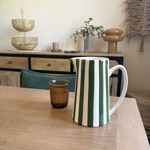 Pichet, carafe ou vase à rayures vertes