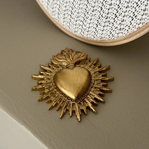 Déco murale coeur amour ex-voto doré