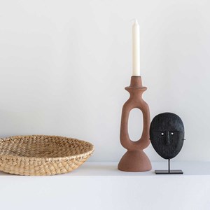 Objet visage en bois de manguier brulé
