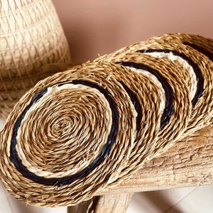 Boite de 6 dessous de verres en herbes