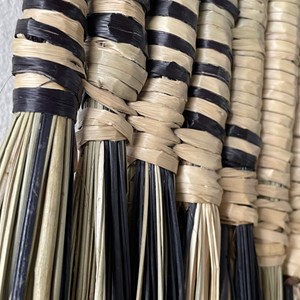 Grande déco murale naturelle et noire -