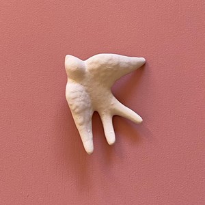 Lot de 3 hirondelles en céramique rose