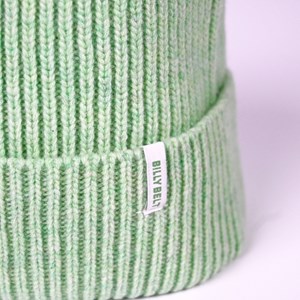 Bonnet en laine d'agneau vert clair