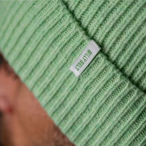 Bonnet en laine d'agneau vert clair