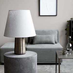 Lampe à poser bakora en métal et abat jour jute gris