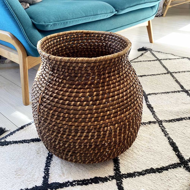 Panier rigide en rotin marron tressé pour cache pot ou rangement