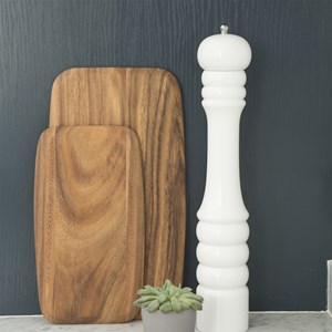 Planche à découper 27x15x1,5 cm en acaci