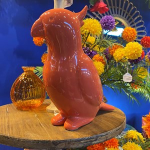 Décoration à poser cacatoès en céramique rose orangé