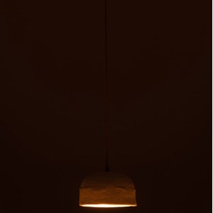 Suspension en papier mâché et fil corde