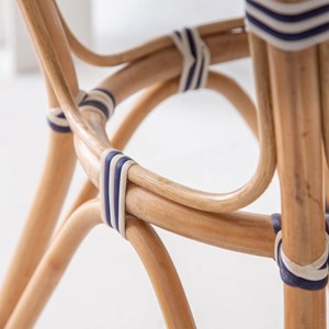 Table de bistrot en rotin elynne