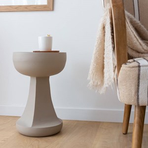 Bout de canapé beige