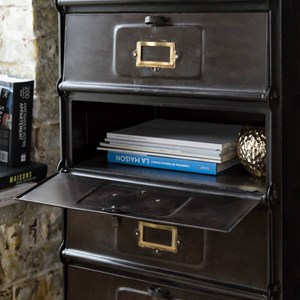 Chiffonnier en métal eugénie