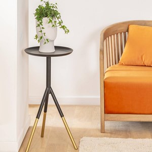 Bout de canapé en métal