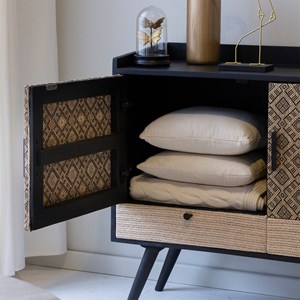 Petit buffet en bois de manguier