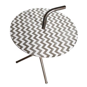 Bout de canapé motifs graphiques