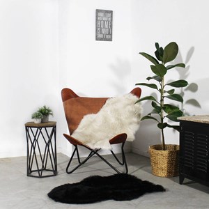 Jeté en fausse fourrure noire