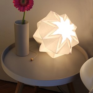 Baladeuse origami couleur uni en papier