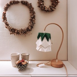 Lampe de table kikyo avec pied flexible et petit abat-jour en papier