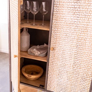 Armoire sculpté en bois et métal