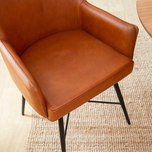 Fauteuil en cuir marron hipolyte