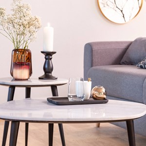 Tables basses gigognes en marbre blanc