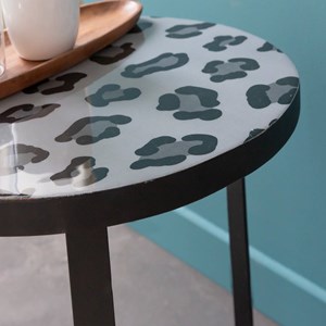 Bout de canapé en métal noir