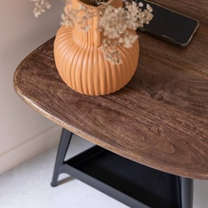 Bout de canapé en bois et métal noir