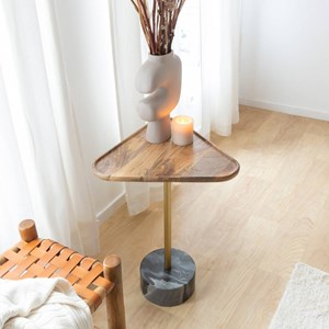 Bout de canapé triangle en marbre