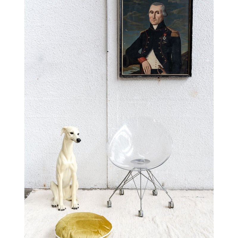 Debongout - Alma, la chaise en plexiglas n°73