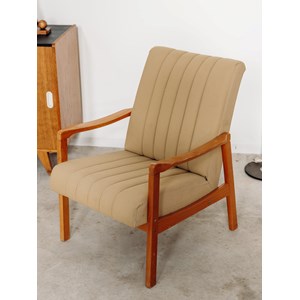 Jakob, le fauteuil en bois n°94