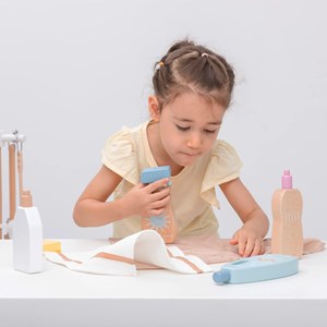 Set de produits ménagers en bois
