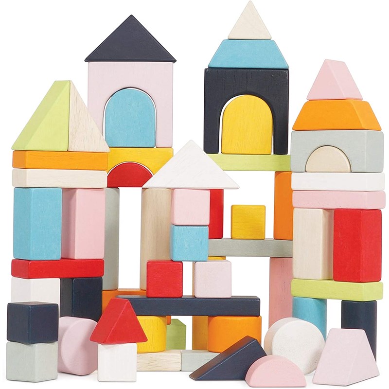 Blocs construction en bois et sac en tis