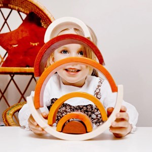 Arc-en-ciel empilable naturel