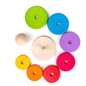 Jeu à empiler arc-en-ciel