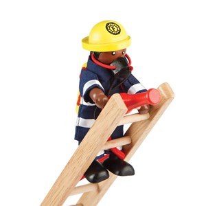 Figurines en bois pompiers