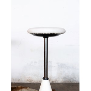 Axel, le tabouret culbuto n°50